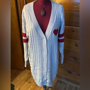 VINE & VALLEY NWTCable Knit Cardigan with Heart Detail valentines